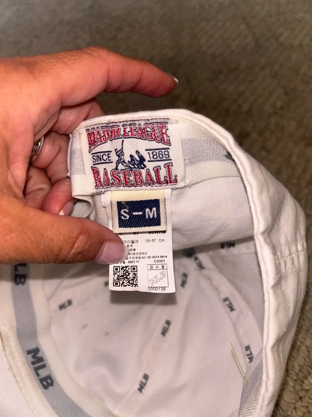 New York Yankees White Baseball Cap with Navy Logo-Flex fit